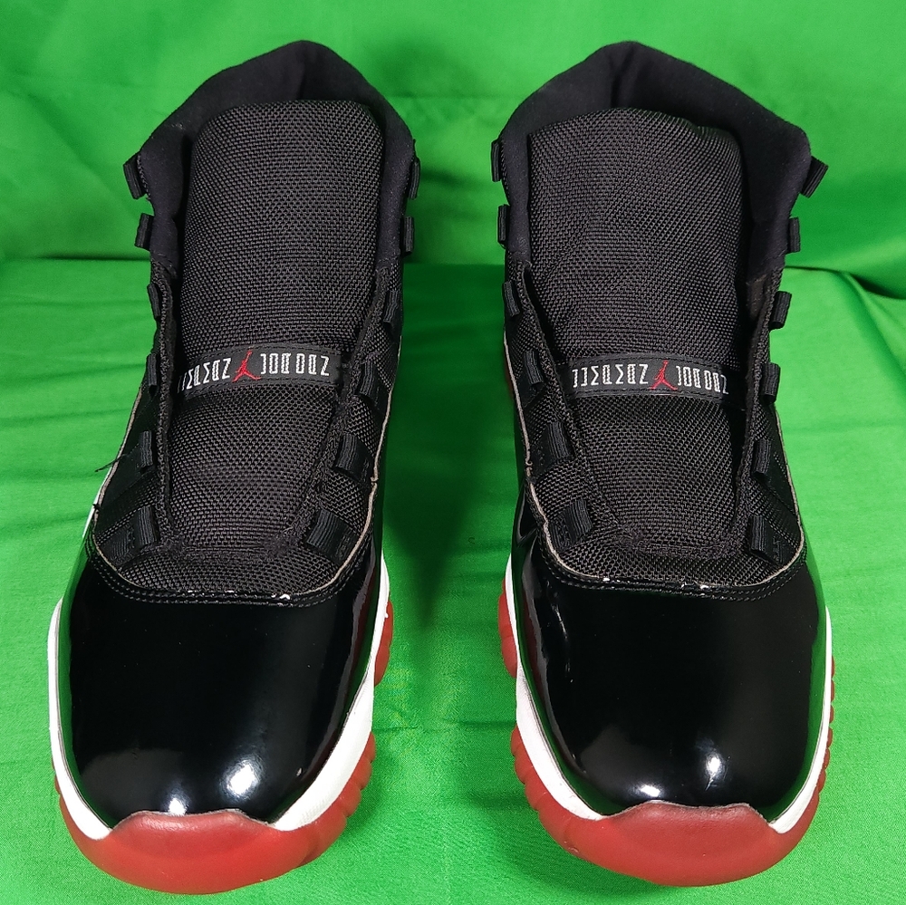 Nike Air Jordan Bred 11 Retro Size 10.5 Mens 378037-061 - Picture 5 of 10